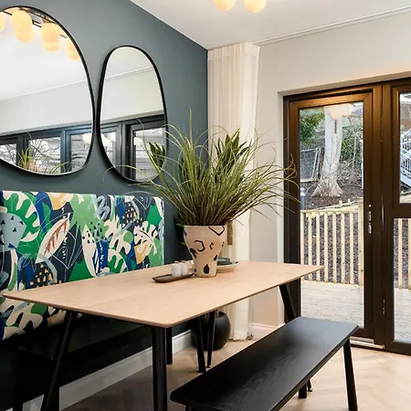 56 Park Street - Urban Apartman