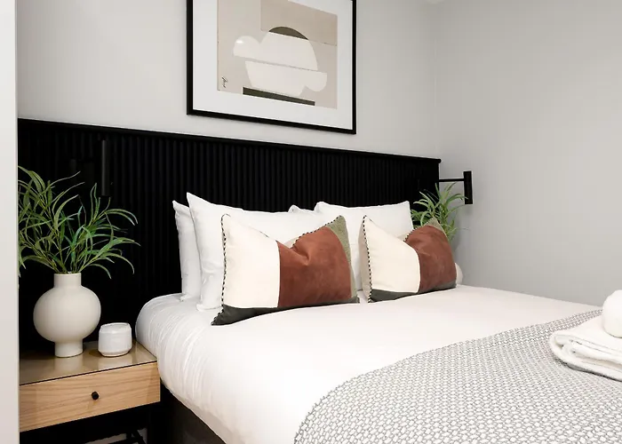 56 Park Street - Urban Апартаменти Бристоль