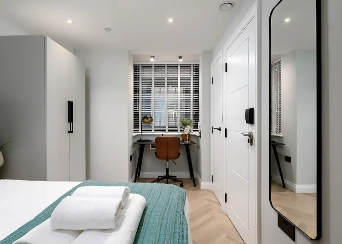 56 Park Street - Urban *