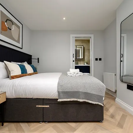 56 Park Street - Urban * Bristol