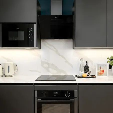 56 Park Street - Urban Apartment *